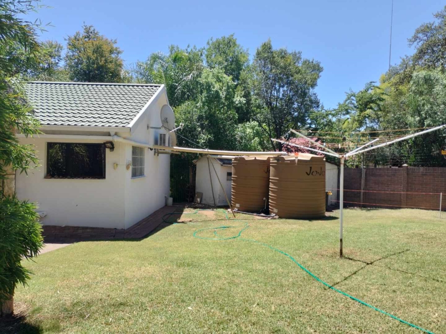 4 Bedroom Property for Sale in Langenhovenpark Free State